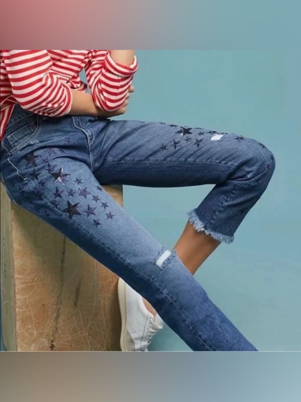 Anthropologie Pilcro Star Sequin and Embroidered Raw Hem Jeans